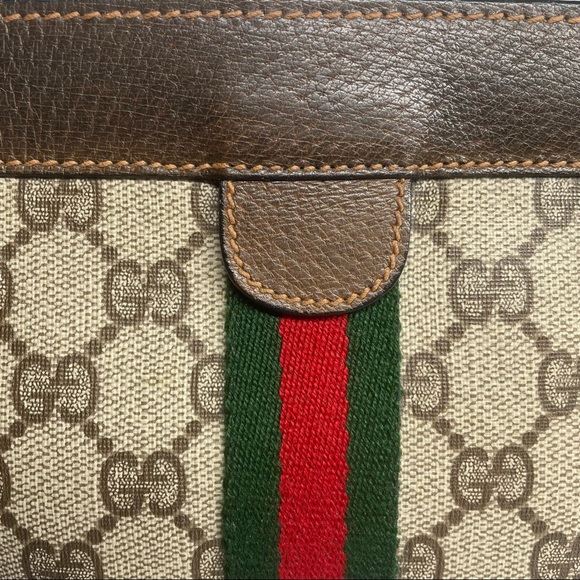 🔴SOLD🔴Gucci Clutch - Picture 6 of 15